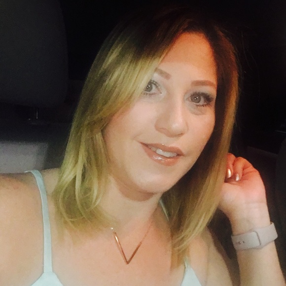 Meet Your Posher * 5 🌟 seller, fast shipper - Picture 6 of 6